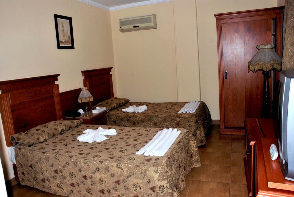Tiba Pyramids Hotel Giza Værelse billede
