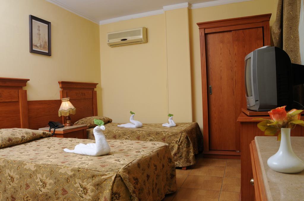 Tiba Pyramids Hotel Giza Eksteriør billede